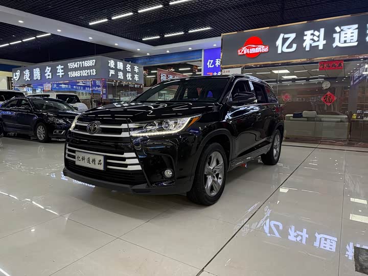 Фото 1 - Toyota Highlander