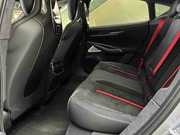 Фото 5 - Xiaomi SU7 Ultra