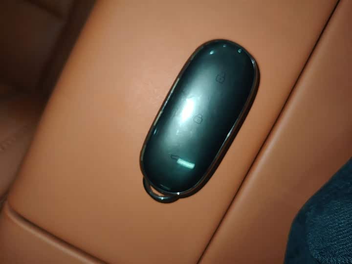 Фото 9 - LiXiang L7