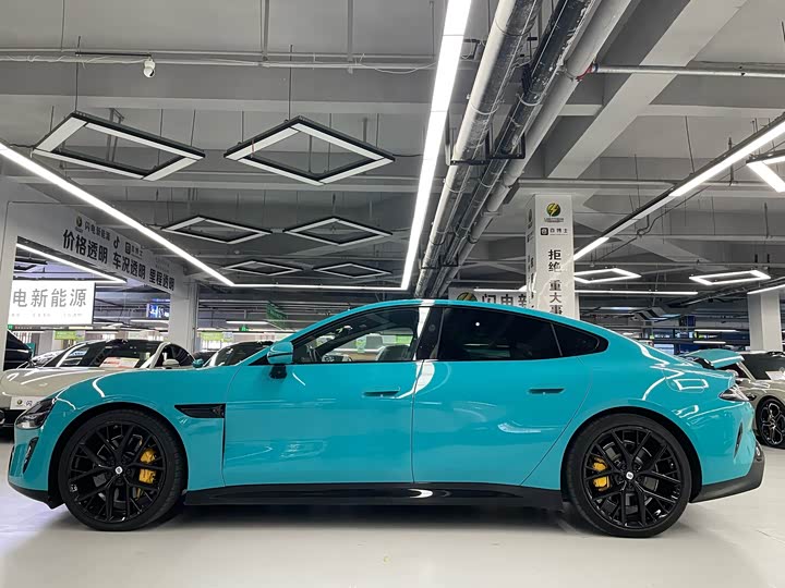 Фото 6 - Xiaomi SU7