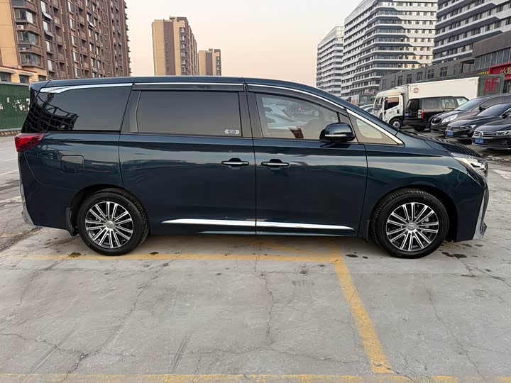 Фото 4 - GAC Trumpchi M8