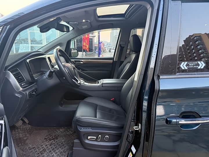 Фото 9 - GAC Trumpchi M8