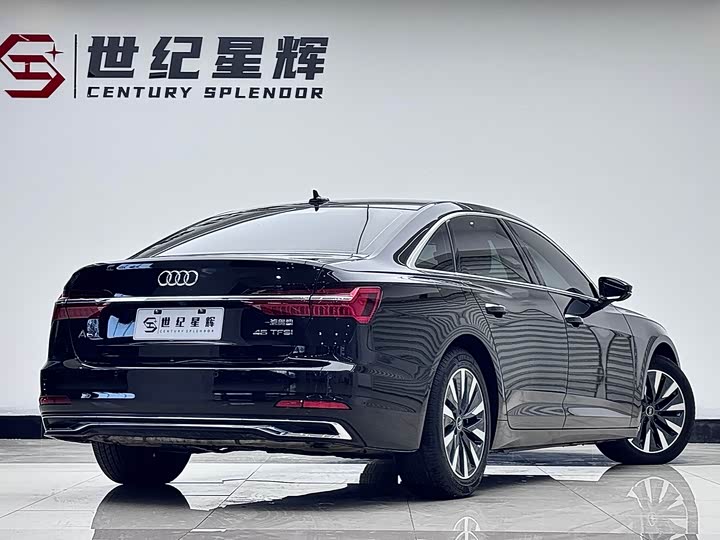 Фото 4 - Audi A6L