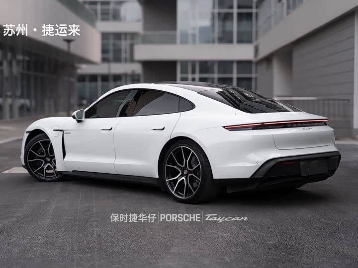 Фото 4 - Porsche Taycan