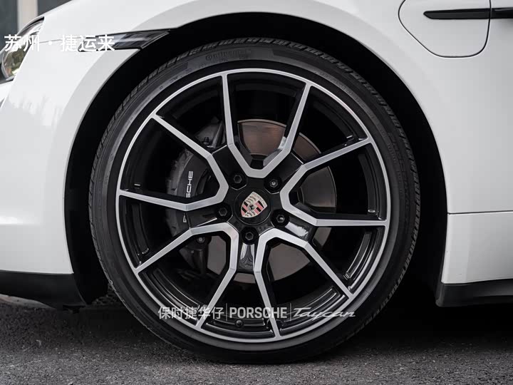 Фото 6 - Porsche Taycan