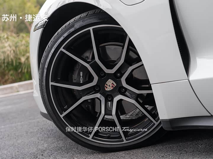 Фото 9 - Porsche Taycan