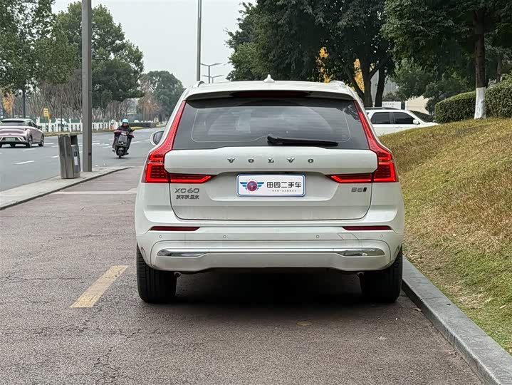 Фото 5 - Volvo XC60