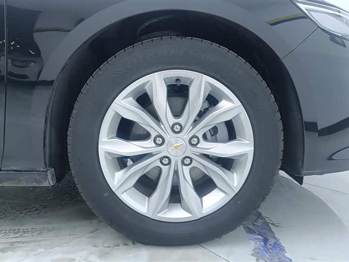 Фото 6 - Chevrolet Malibu XL