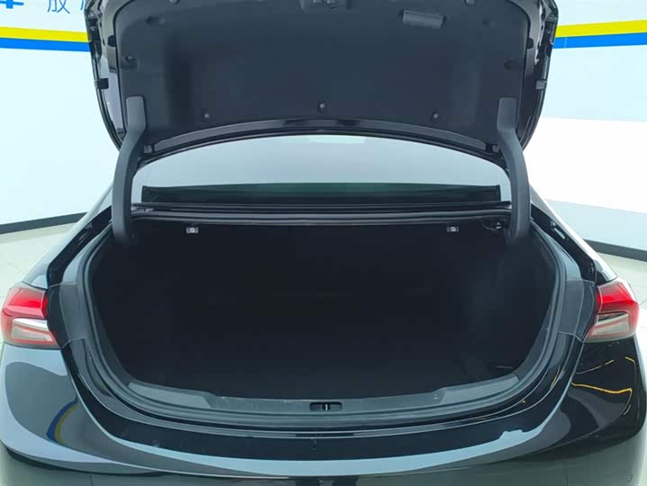 Фото 4 - Buick LaCrosse