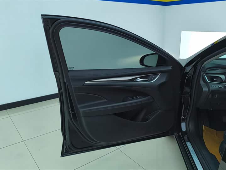 Фото 7 - Buick LaCrosse