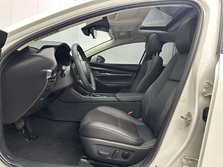 Фото 4 - Mazda 3 (Axela)