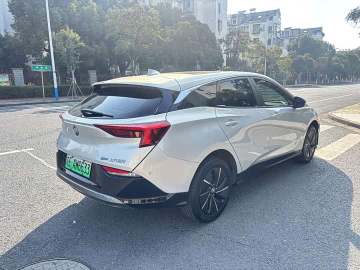 Фото 5 - Buick Velite 6