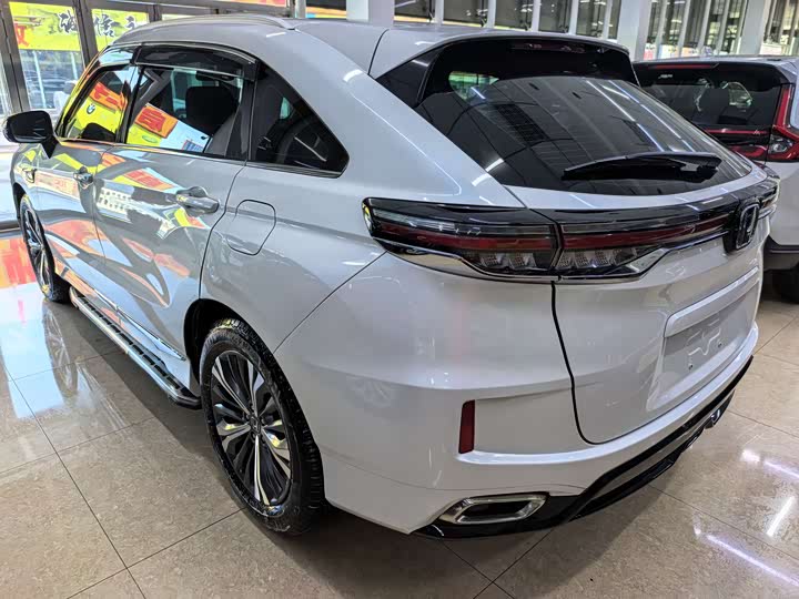 Фото 4 - Honda UR-V