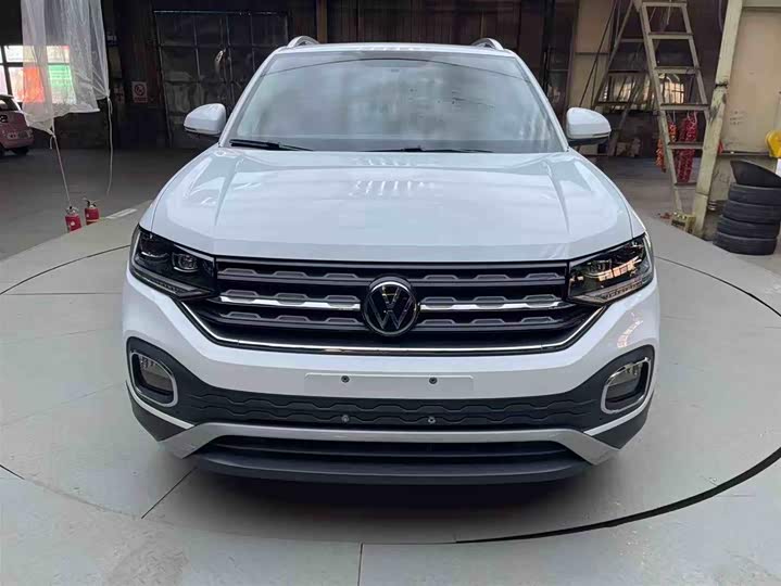 Фото 2 - Volkswagen Tacqua