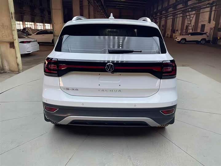 Фото 6 - Volkswagen Tacqua