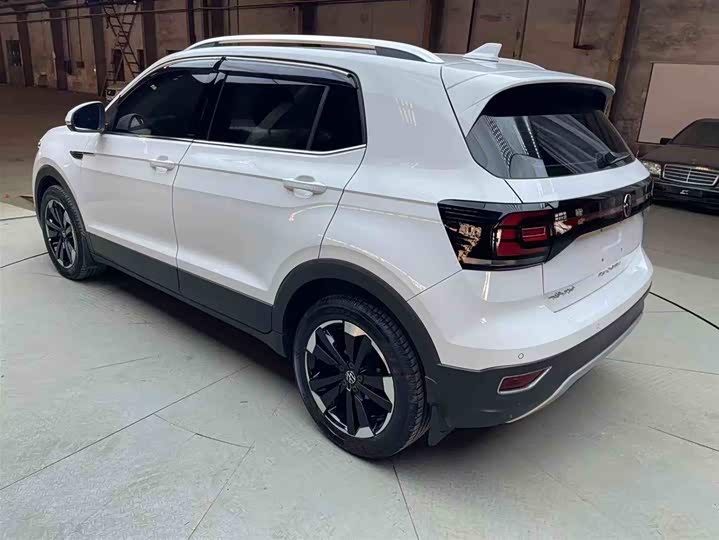 Фото 7 - Volkswagen Tacqua