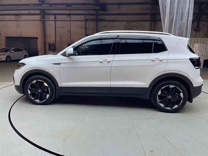 Фото 8 - Volkswagen Tacqua