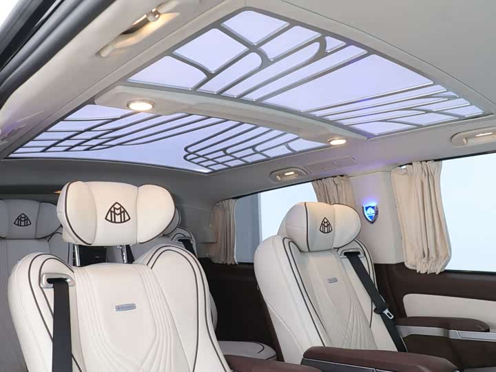 Фото 8 - Mercedes-Benz Vito