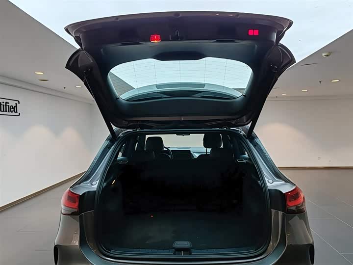 Фото 9 - Mercedes-Benz EQA