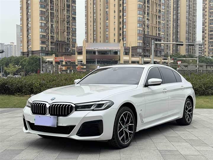 Фото 2 - BMW 5 Series