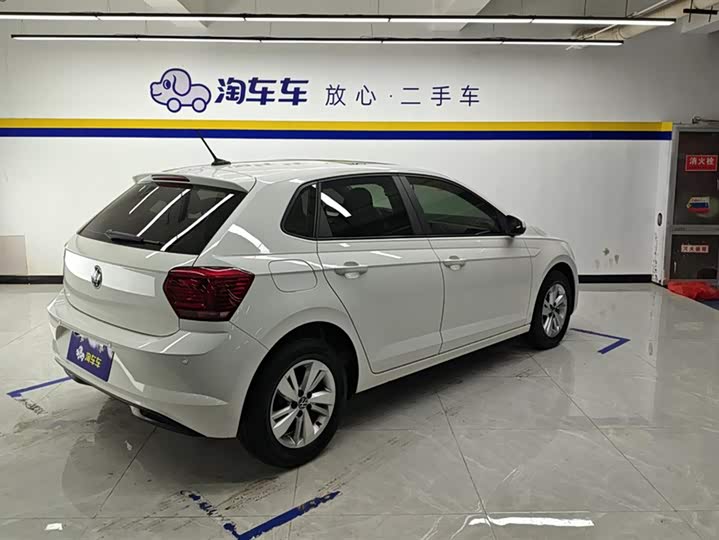 Фото 3 - Volkswagen Polo