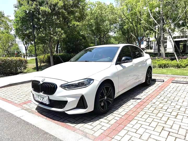 Фото 1 - BMW 1 Series