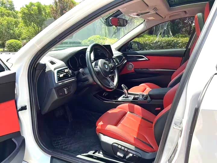 Фото 4 - BMW 1 Series