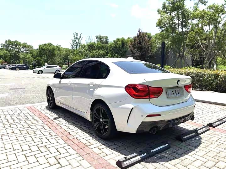 Фото 9 - BMW 1 Series