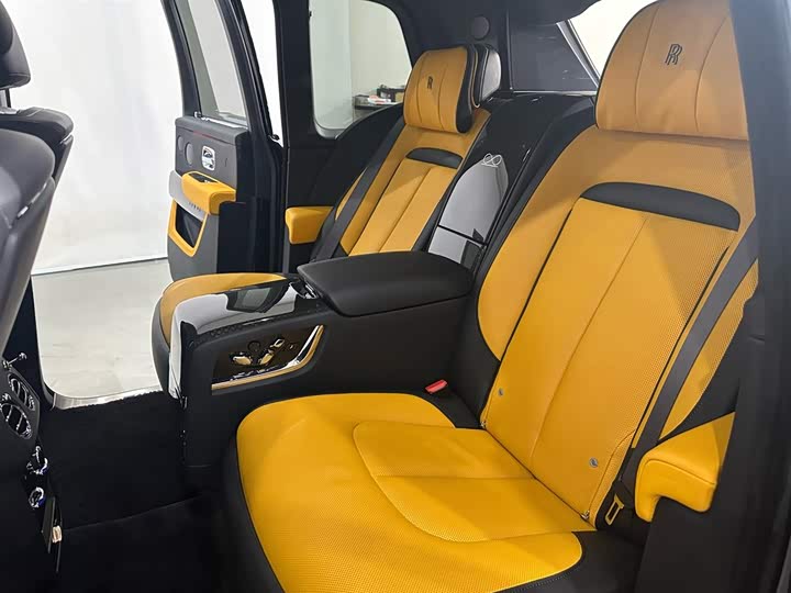 Фото 7 - Rolls-Royce Cullinan