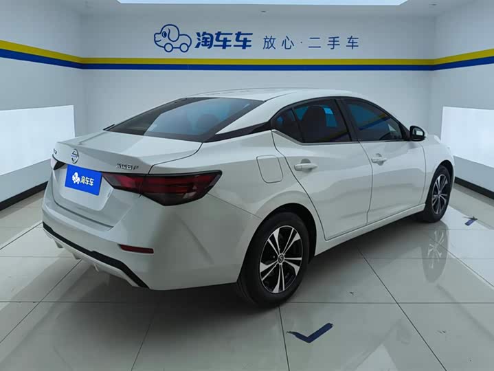 Фото 3 - Nissan Sylphy