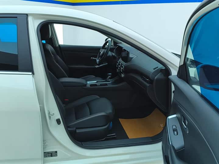 Фото 8 - Nissan Sylphy