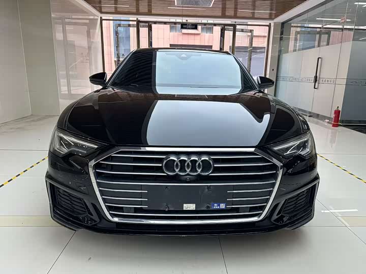 Фото 2 - Audi A6L