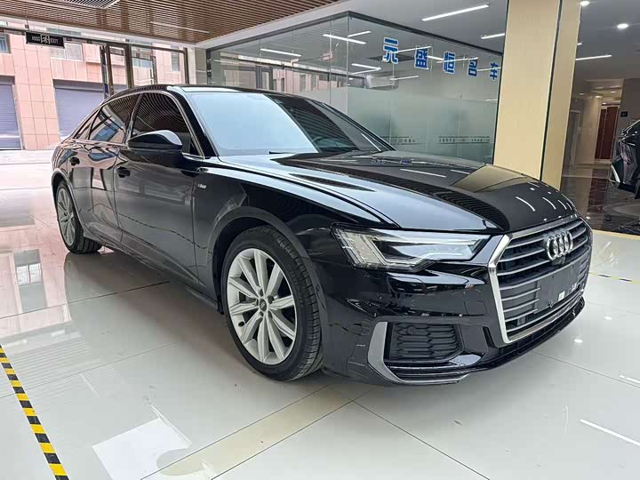 Фото 3 - Audi A6L