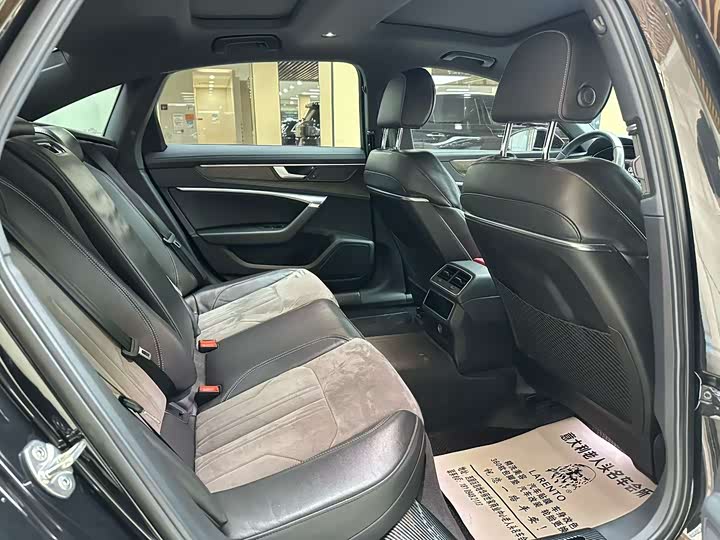 Фото 6 - Audi A6L