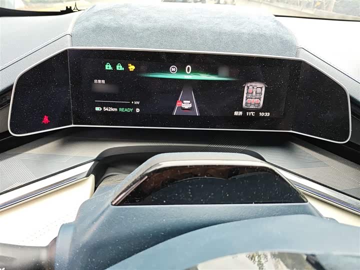 Фото 4 - Zeekr 001