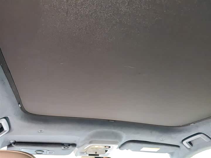 Фото 9 - Zeekr 001