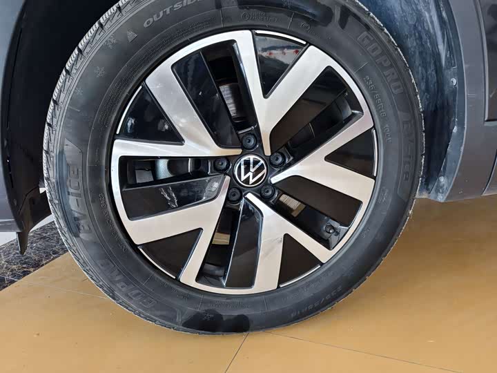 Фото 5 - Volkswagen Tayron