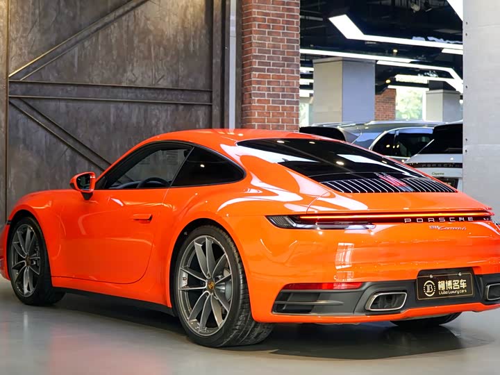 Фото 9 - Porsche 911