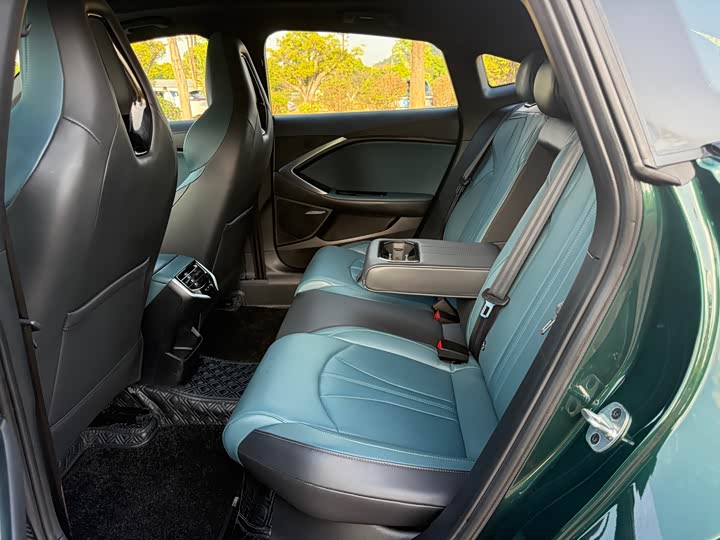 Фото 6 - MG Motor 7