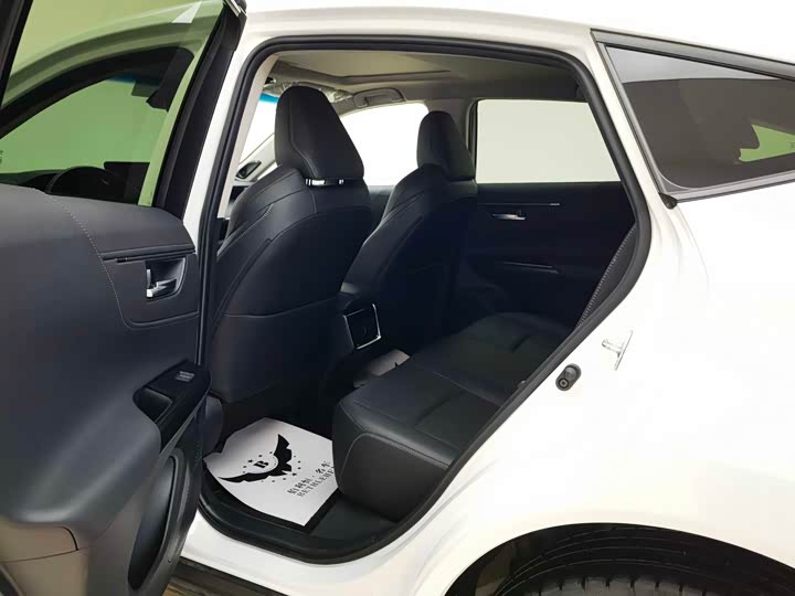 Фото 8 - Toyota Venza