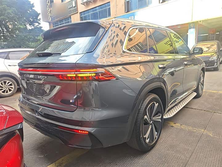 Фото 7 - Geely Monjaro