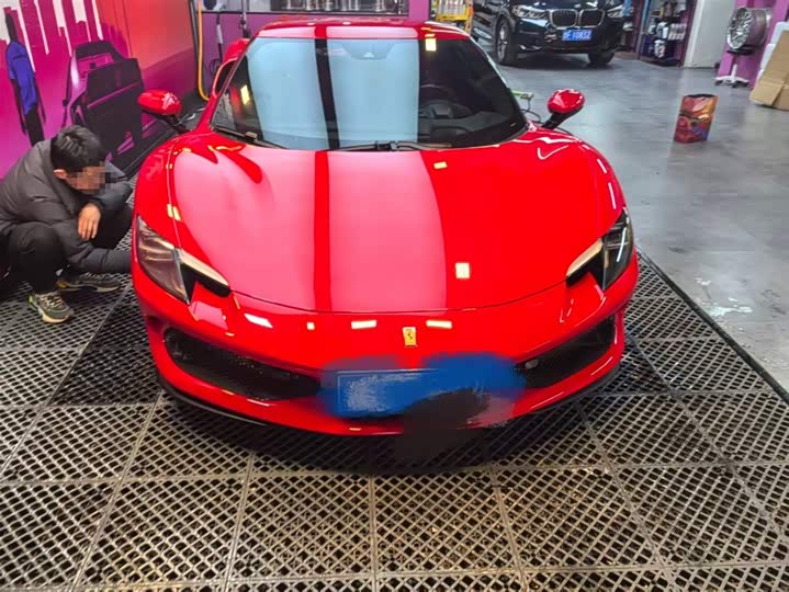 Фото 2 - Ferrari 296