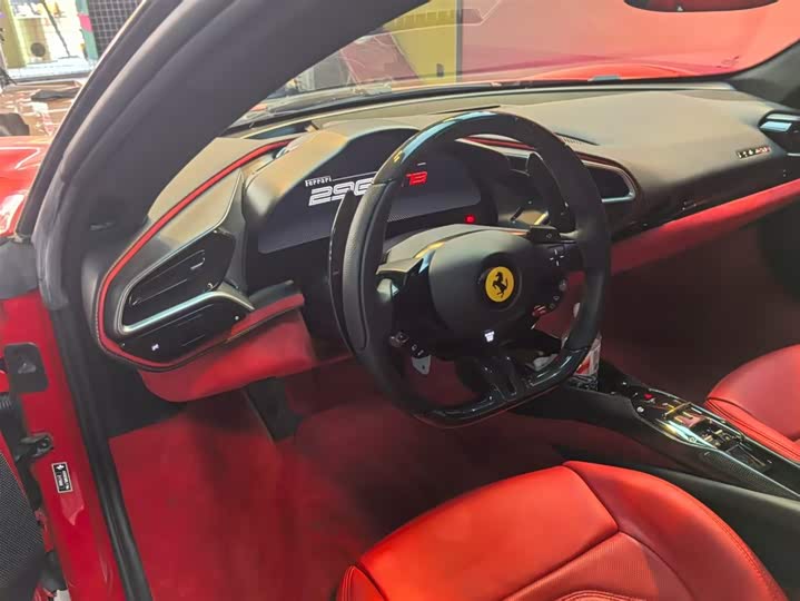 Фото 7 - Ferrari 296