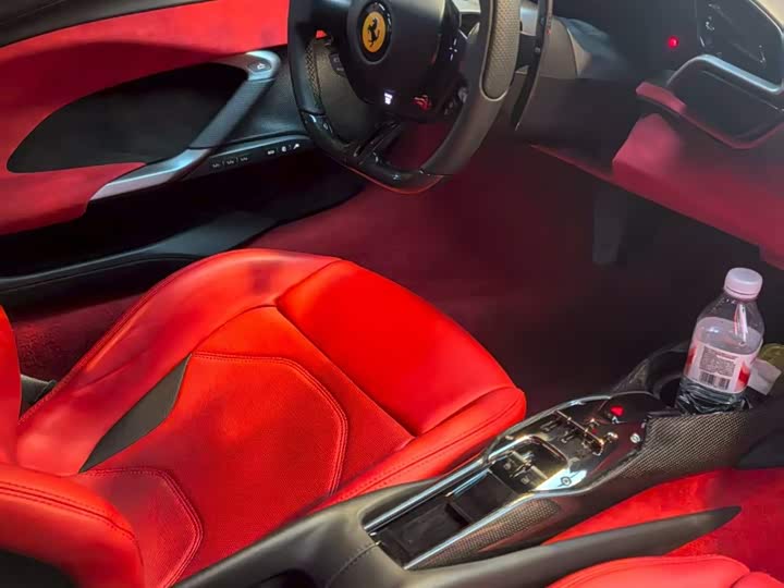 Фото 9 - Ferrari 296