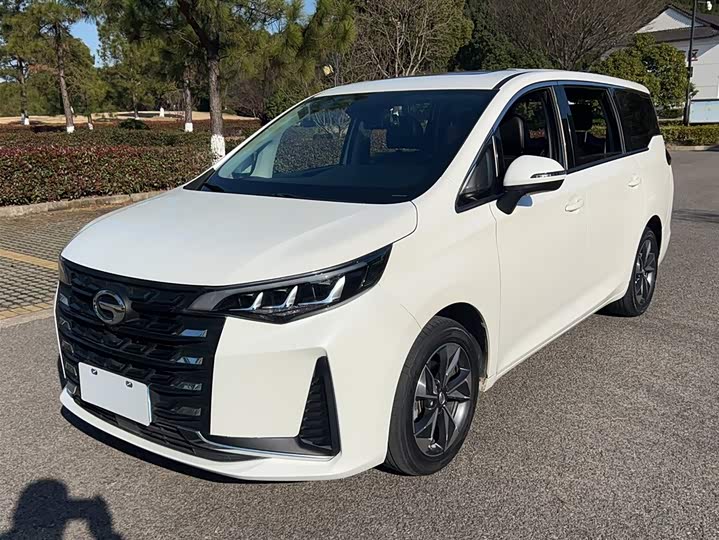 Фото 2 - GAC Trumpchi M6