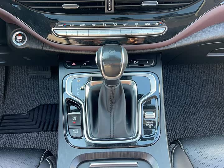 Фото 7 - GAC Trumpchi M6