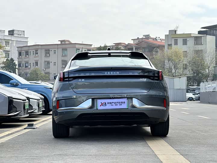 Фото 5 - Zeekr 001