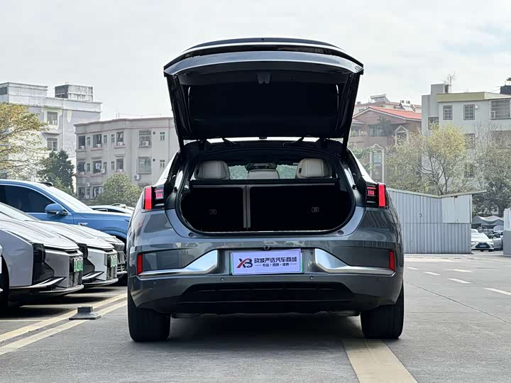 Фото 6 - Zeekr 001