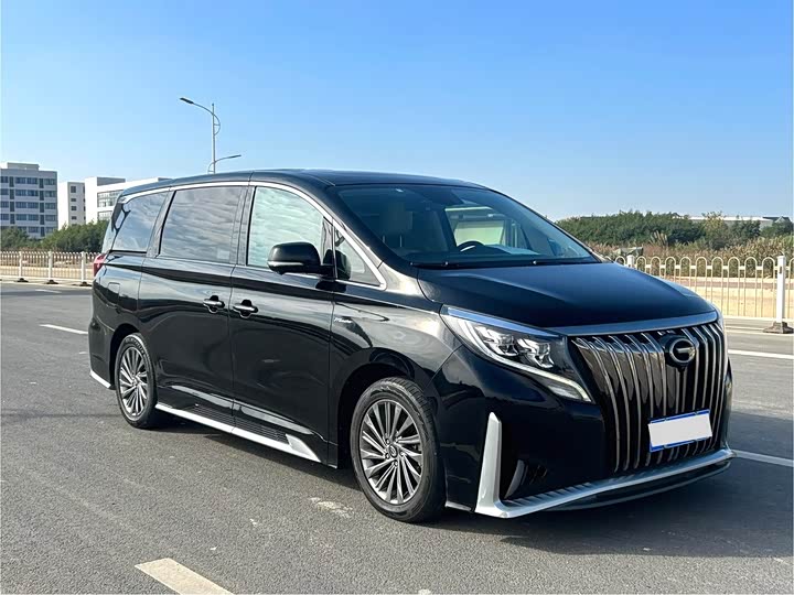 Фото 3 - GAC Trumpchi M8