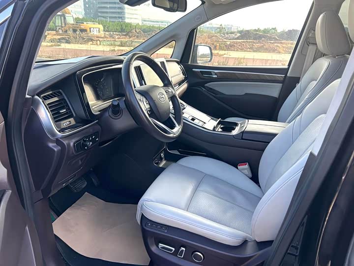 Фото 4 - GAC Trumpchi M8